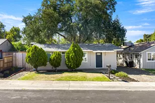406 East St, Roseville, CA 95678 - Photo 2