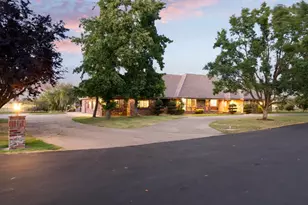 9019 Poplar Hollow Way, Elk Grove, CA 95624 - Photo 2