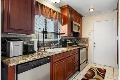 9019 Poplar Hollow Way, Elk Grove, CA 95624 - Photo 54