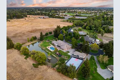 9019 Poplar Hollow Way, Elk Grove, CA 95624 - Photo 86