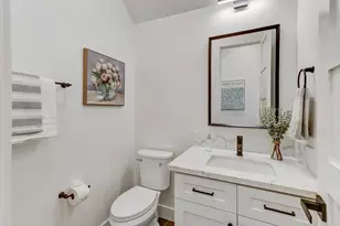 2713 Democracy Alley, Sacramento, CA 95816 - Photo 20