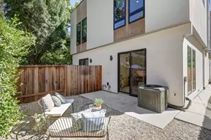 2713 Democracy Alley, Sacramento, CA 95816 - Photo 34