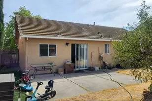7205 Alpine Frost Dr, Sacramento, CA 95823 - Photo 12
