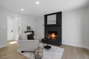 6824 Oaklawn Way, Fair Oaks, CA 95628 - Photo 12