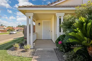 894 Strathaven Way, Galt, CA 95632 - Photo 6