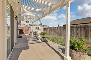 894 Strathaven Way, Galt, CA 95632 - Photo 38