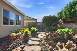 9231 Forestberry Way, El Dorado Hills, CA 95762 - Photo 38