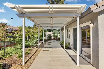 933 Lake Canyon Avenue, Galt, CA 95632 - Photo 40