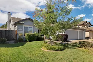 933 Lake Canyon Ave, Galt, CA 95632 - Photo 4