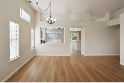 933 Lake Canyon Avenue, Galt, CA 95632 - Photo 10
