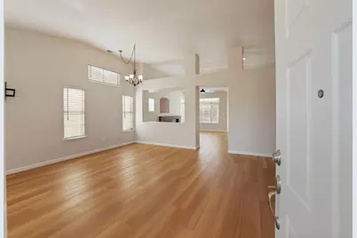 933 Lake Canyon Avenue, Galt, CA 95632 - Photo 6