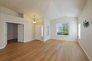 933 Lake Canyon Ave, Galt, CA 95632 - Photo 8