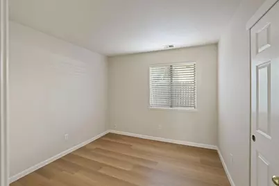933 Lake Canyon Avenue, Galt, CA 95632 - Photo 32