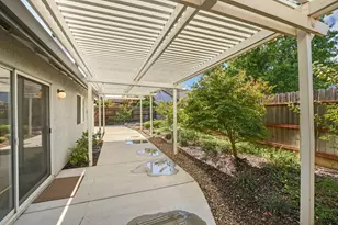 933 Lake Canyon Ave, Galt, CA 95632 - Photo 38