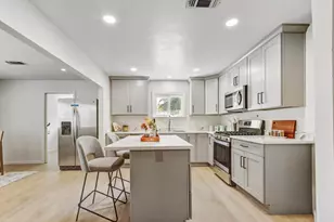 2038 Markham Wy, Sacramento, CA 95818 - Photo 20