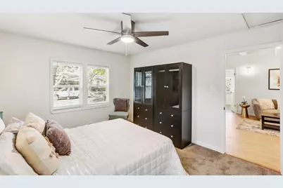 2038 Markham Way, Sacramento, CA 95818 - Photo 28