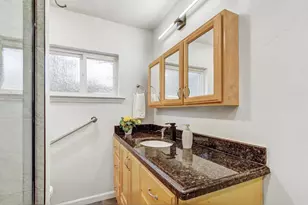 2038 Markham Wy, Sacramento, CA 95818 - Photo 30