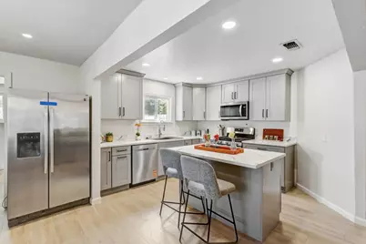 2038 Markham Way, Sacramento, CA 95818 - Photo 16