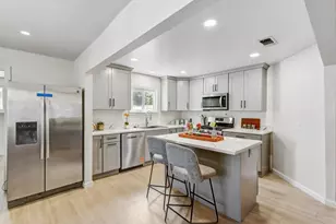2038 Markham Wy, Sacramento, CA 95818 - Photo 16