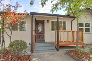 2038 Markham Wy, Sacramento, CA 95818 - Photo 2