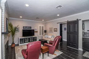 9776 Mira Del Rio Dr, Sacramento, CA 95827 - Photo 32