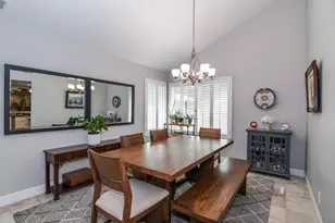 9776 Mira Del Rio Dr, Sacramento, CA 95827 - Photo 18
