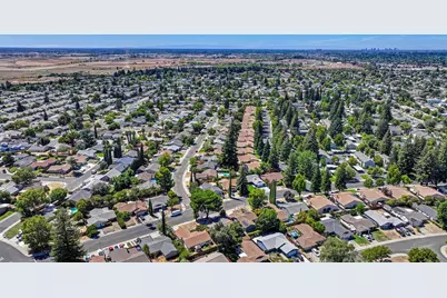 4031 Tallyho Drive, Sacramento, CA 95826 - Photo 58