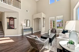 9367 Healon Way, Elk Grove, CA 95624 - Photo 6