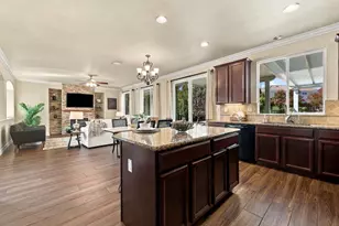 9367 Healon Way, Elk Grove, CA 95624 - Photo 18