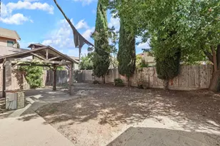 2588 Sequoia St, Lodi, CA 95242 - Photo 38