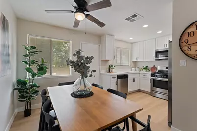 7304 Hutchins Way, North Highlands, CA 95660 - Photo 8