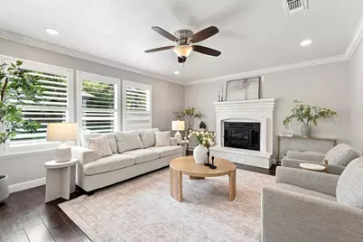 8820 San Badger Way, Elk Grove, CA 95624 - Photo 10