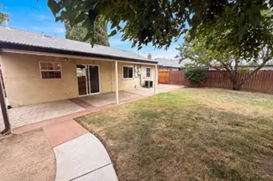 4940 Alcott Dr, Sacramento, CA 95820 - Photo 14