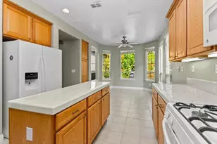 141 Perazul Cir, Sacramento, CA 95835 - Photo 8