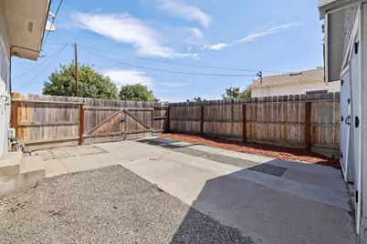 1229 N Redington Street, Hanford, CA 93230 - Photo 36
