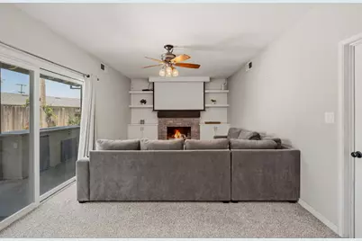 365 Birchwood Court, Modesto, CA 95350 - Photo 10
