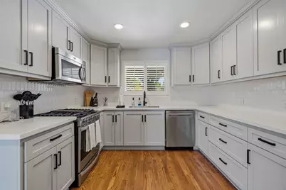 365 Birchwood Court, Modesto, CA 95350 - Photo 8