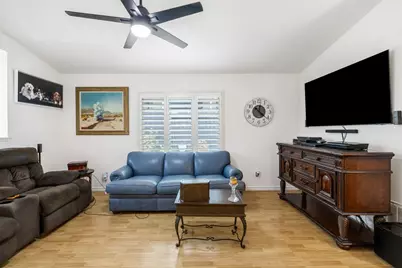 3047 Bridgeford Drive, Sacramento, CA 95833 - Photo 4