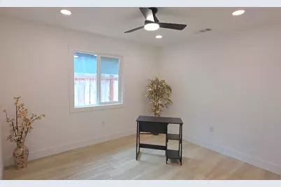 1230 E 10th Street, Stockton, CA 95206 - Photo 6