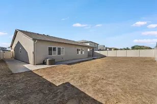 1585 Tannehill Dr, Manteca, CA 95337 - Photo 40