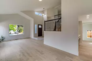 8313 Bellsbrae Dr, Antelope, CA 95843 - Photo 10