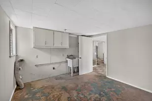 6917 Briggs Dr, Sacramento, CA 95828 - Photo 44