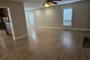 105 Toyon Dr, Woodland, CA 95695 - Photo 8