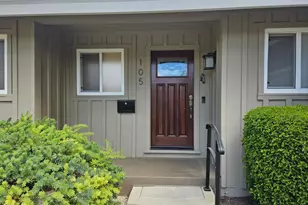 105 Toyon Dr, Woodland, CA 95695 - Photo 2