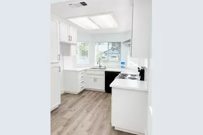 4706 W University Avenue, Fresno, CA 93722 - Photo 6