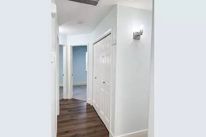 4706 W University Avenue, Fresno, CA 93722 - Photo 8