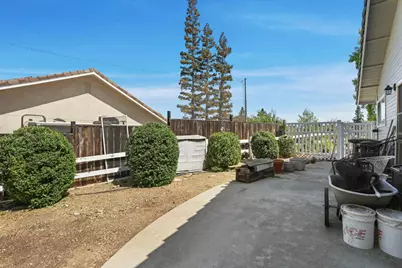 556 Blue Herron Court, Valley Springs, CA 95252 - Photo 20
