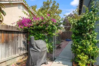 2250 Bridle Creek Circle, Tracy, CA 95377 - Photo 54