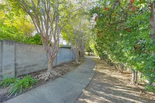 7300 Sunshire Ln, Sacramento, CA 95828 - Photo 64