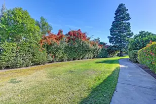 7300 Sunshire Ln, Sacramento, CA 95828 - Photo 66